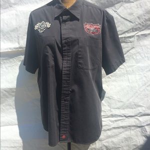 Jesse James XL Men’s Button Up T-shirt